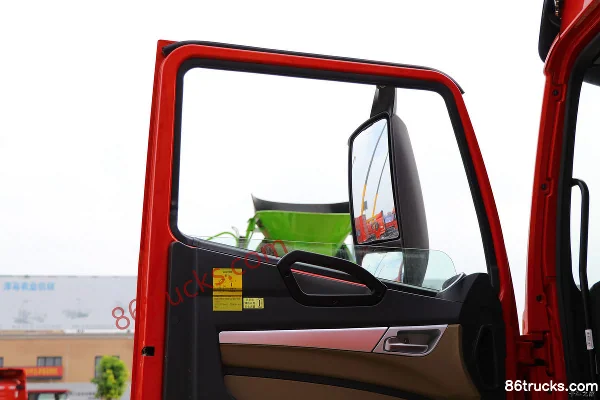 Sinotruk Hohan N7G heavy truck 440 hp 6X4(10 wheels) LNG hazardous material tractor truck (China VI) Cab (2) | 86Trucks