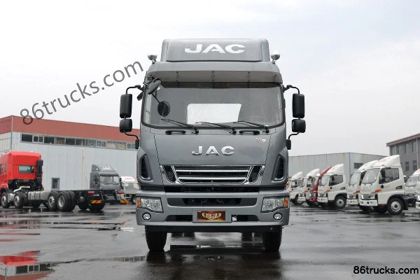 JAC Junling V9 195 hp 4X2(6 wheels) 6.8m stake cargo truck (China VI) Exterior (2) | 86Trucks