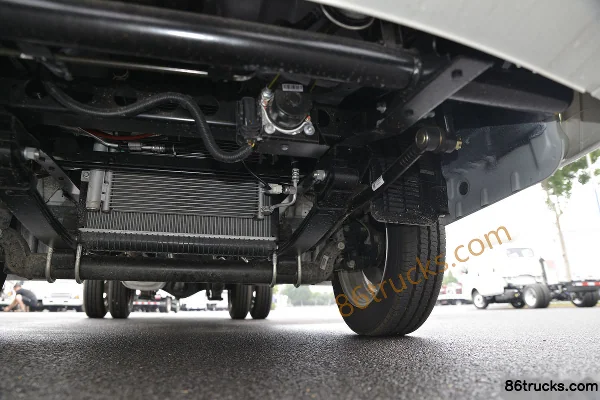 JAC Kaida X5 1.6L 120ch 4X2(6 roues) essence 3,5m camion léger fourgon cabine simple (China VI) Châssis (3) | 86Trucks