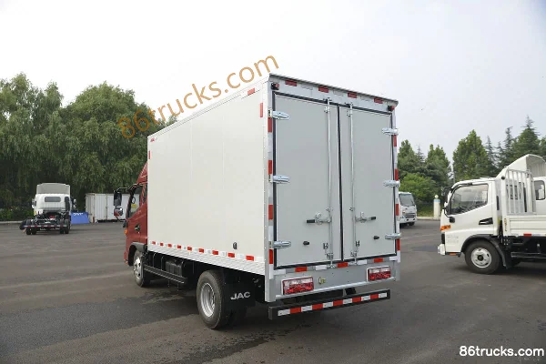 JAC Shuailing E Medium Body 160 hp 4X2(6 wheels) 3.82m Semi-row Van Light Truck (China VI) (2) | 86Trucks