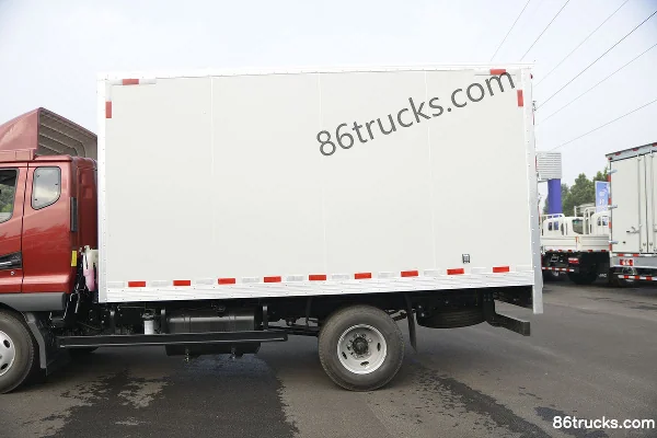 JAC Shuailing E Medium Body 160 hp 4X2(6 wheels) 3.82m Semi-row Van Light Truck (China VI) (1) | 86Trucks