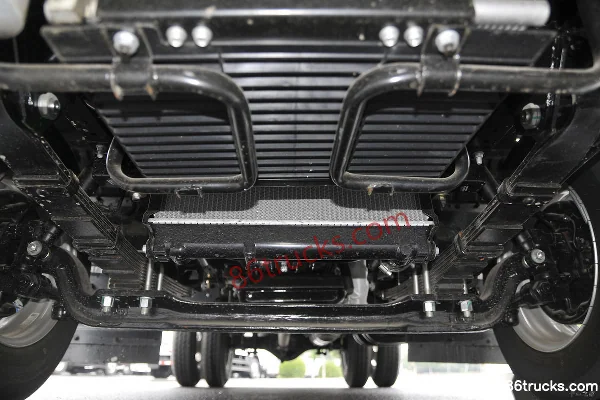JAC Junling V3 102 hp 4X2(6 wheels) 3.7m Single Row Van Light Truck Chassis (1) | 86Trucks