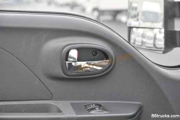 JAC Kaida X5 120 ch 4X2(6 roues) camion frigorifique 3,5 m (China VI) Cabine (3) | 86Trucks