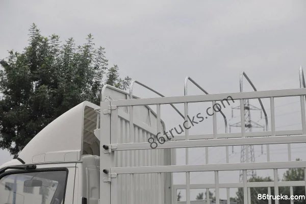 JAC Junling V6 156 hp 4X2(6 wheels) 4.18m single-row stake light truck Body (2) | 86Trucks
