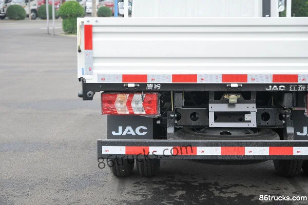JAC Kangling J3 Deluxe 95 hp 4X2(6 wheels) 3.37m double-row flatbed light truck (China VI) Body (3) | 86Trucks