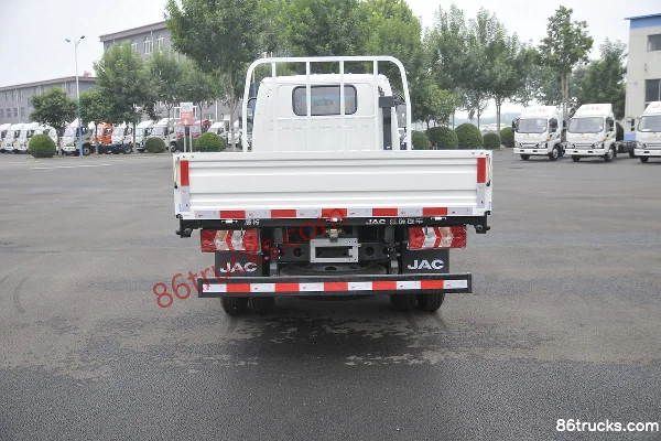 JAC Kangling J3 Deluxe 95 hp 4X2(6 wheels) 3.37m double-row flatbed light truck (China VI) Body (2) | 86Trucks