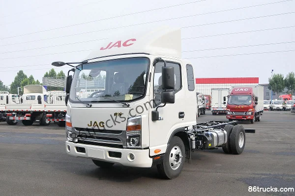 JAC Shuailing Q6 152hp 4X2(6 wheels) 3.85m semi-row van light truck Exterior (3) | 86Trucks