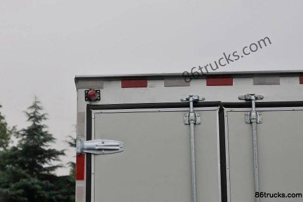 JAC Kangling X1 1.5L 113hp 4X2(6 wheels) 3.64m Single Row Van Micro Truck (China VI) Body (3) | 86Trucks