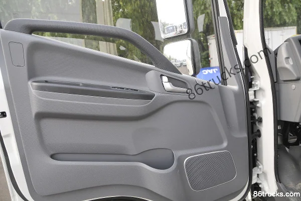 JAC Shuailing Q6 152hp 4X2(6 wheels) 3.85m semi-row van light truck Cab (1) | 86Trucks