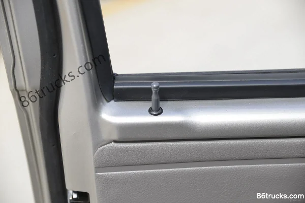 Changan Kuayue V3 91hp 5-seat 1.2L Gasoline 5-seat Panel Van (China VI) Cab (2) | 86Trucks