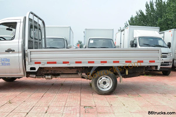 Changan Kuayue Xinbao T5 Standard 1.6L Essence 122 ch 4X2(6 roues) 3,2 m petit camion plateau simple cabine (roue arrière simple) (China VI)
