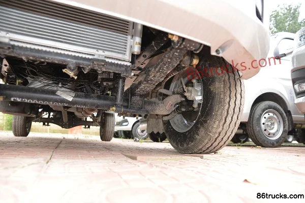 Changan Kuayue Xinbao T5 Standard 1.6L Gasoline 122hp 4X2(6 wheels) 3.185m single-row flatbed micro truck (China VI) Chassis (3) | 86Trucks