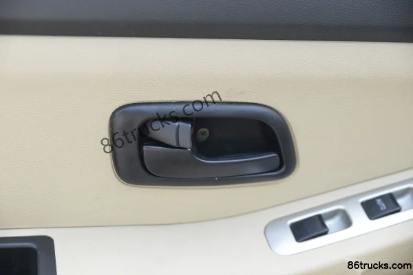 Changan Kuayue Xinbao T3 Édition Confort 1.3L Essence 91 ch 4X2(6 roues) 2,82 m Plate-forme à ridelles Cabine simple (roue arrière simple) (