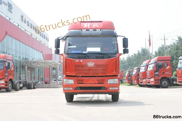 FAW Jiefang J6L Medium Truck 22020 Model Pilot Edition 240hp 4X2(6 wheels) 7.7m Van Cargo Truck Exterior (2) | 86Trucks