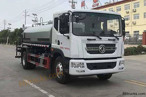 Dongfeng Duolika D9 150 hp 4X2(6 wheels) Water Sprinkler Truck (Emperor Sanitation Brand) Exterior