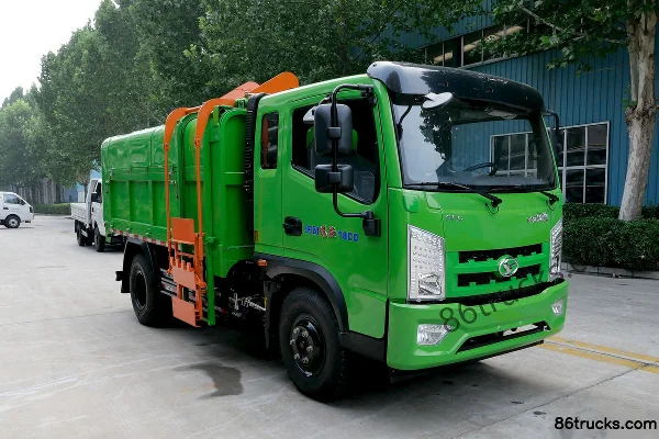 Shifeng Fengchi 1800 4X2(6 wheels) 130hp Self-Loading Garbage Truck (China VI) Exterior