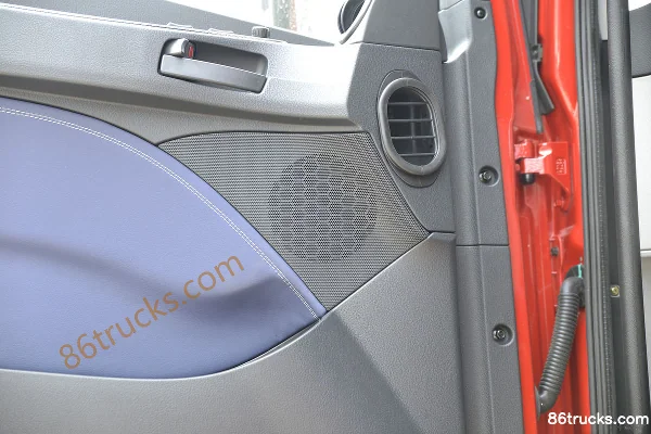 Foton Auman EST 6 Series Heavy Truck Basic 430 hp 8X4(12 wheels) 9.45m Wing Opening Box Cargo Truck Cab (2) | 86Trucks