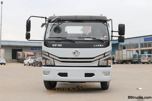 聚尘王牌 聚尘王牌 Dongfeng chassis Cleaning Truck