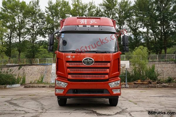 FAW Jiefang J6L Medium Truck Elite Edition 240 hp 4X2(6 wheels) 6.8m Box Cargo Truck Exterior (2) | 86Trucks