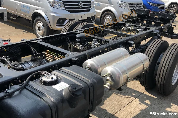 Dongfeng Kaipute K6-N Zhiyue Version 130 hp 4X2(6 wheels) 4.13m Single Row Van Light Truck (China VI) Chassis (2) | 86Trucks
