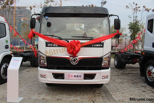 Chengliwei Chengliwei Dongfeng Chassis sweeper truck