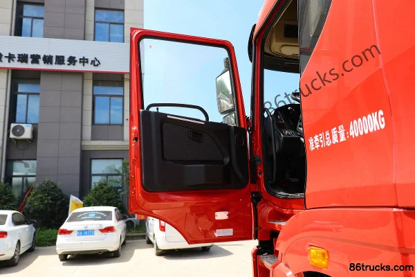 Hualing Hanma H9 Flagship Edition 550 hp 6X4(10 wheels) Tractor Truck Cab (1) | 86Trucks