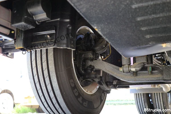 Hualing Hanma H9 Flagship Edition 550 hp 6X4(10 wheels) Tractor Truck Chassis (2) | 86Trucks