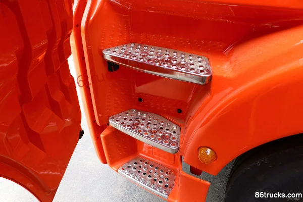 Sinotruk Sitrak G7 camion lourd 540 ch 6X4(10 roues) tracteur routier Cabine (2) | 86Trucks