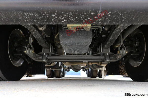 Sinotruk Sitrak G7 camion lourd 540 ch 6X4(10 roues) tracteur routier Châssis (1) | 86Trucks