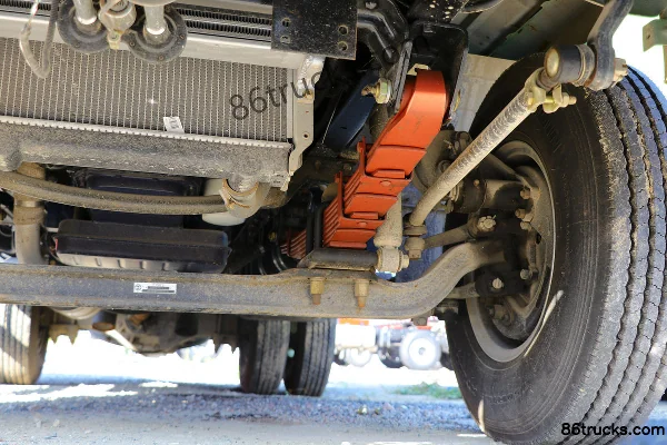 Yuejin Kaituo X300 Engineering Type 110hp 4X2(6 wheels) 3.3m Dump Truck Chassis (3) | 86Trucks