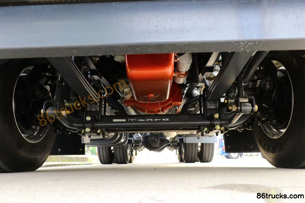 Union Truck U380 Heavy Truck 380 hp 6X4(10 wheels) Tractor Truck (Low Roof) (Fuhua 470 Rear Axle) Chassis (1) | 86Trucks