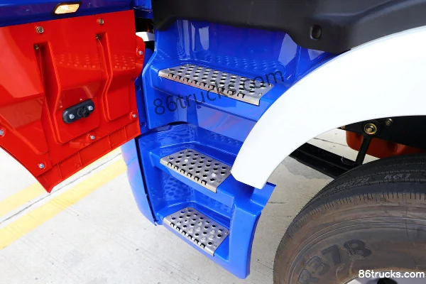 Union Truck U⁺330 Heavy Truck 330 hp 4X2(6 wheels) Tractor Truck (Flat Top) Cab (2) | 86Trucks