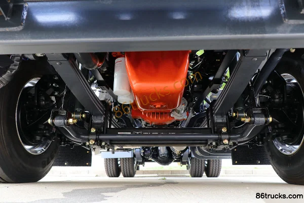 Union Truck U⁺330 Heavy Truck 330 hp 4X2(6 wheels) Tractor Truck (Flat Top) Chassis (1) | 86Trucks