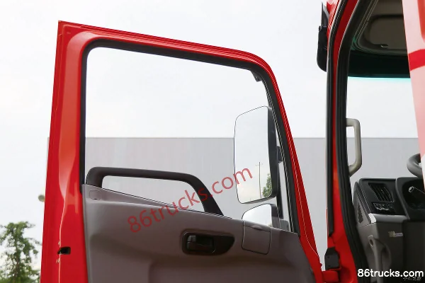 Union Truck UX440 heavy truck 440 hp 6X4(10 wheels) tractor truck Cab (2) | 86Trucks