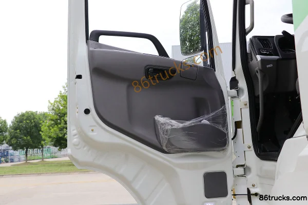 Union Truck UX400 400 ch 6X4(10 roues) tracteur routier LNG (China VI) Cabine (2) | 86Trucks