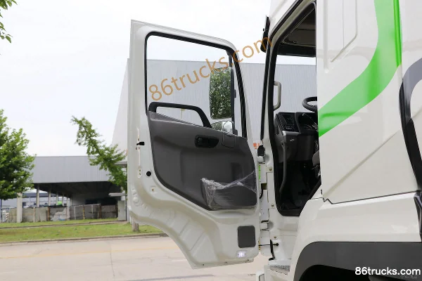 Union Truck UX400 400 ch 6X4(10 roues) tracteur routier LNG (China VI) Cabine (1) | 86Trucks