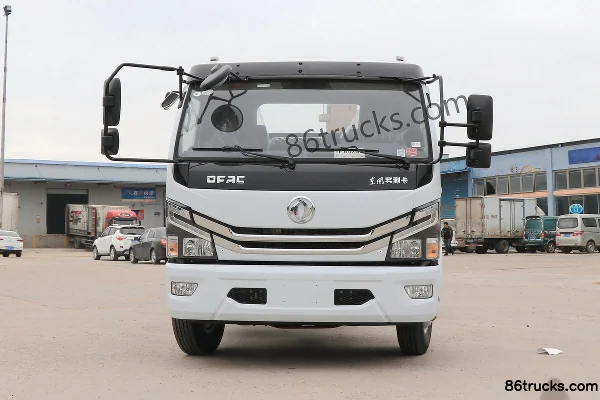Xindongri Xindongri Dongfeng Chassis vacuum sweeper truck