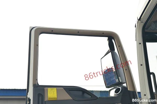 Sinotruk HOWO TX Heavy Truck 440 hp 6X4(10 wheels) Tractor Truck Cab (2) | 86Trucks