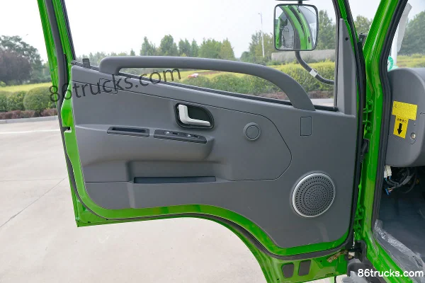 Kama GK8 Fuyunlai 130hp 4X2(6 wheels) 3.5m Dump Truck (China VI) Cab (1) | 86Trucks