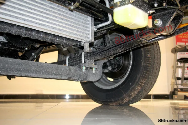Foton Shidai Xiaoka Star 1 116 hp 4X2(6 wheels) 3.33m double-row flatbed mini truck Chassis (3) | 86Trucks