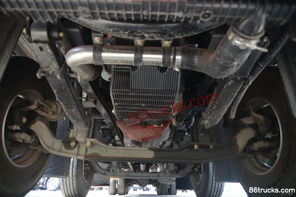 SANY Group Yinsong Edition 430 hp 8X4(12 wheels) 9.5m Stake Cargo Truck Chassis (1) | 86Trucks