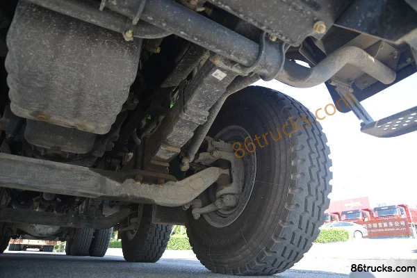 SAIC Hongyan New King Kong M500 390 ch 8X4(12 roues) 6.8 m Camion benne Châssis (3) | 86Trucks