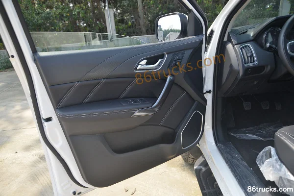 JMC Yuhu 7 2020 model Shuxiang Edition 2.0T diesel 142hp automatic 2WD short-wheelbase double-row pickup Chassis (1) | 86Trucks