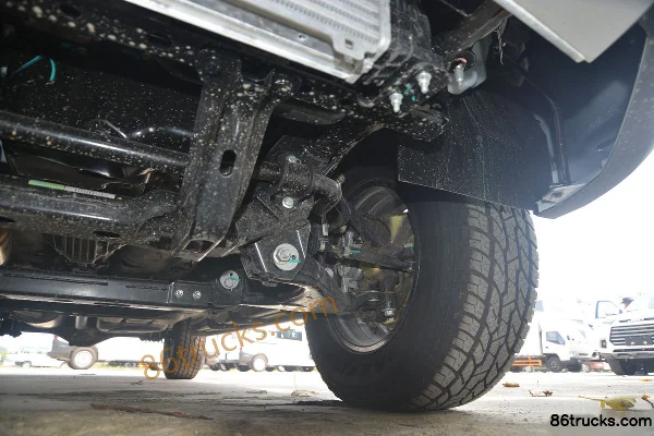 JMC Yuhu 7 2020 model Shuxiang Edition 2.0T diesel 142hp automatic 2WD short-wheelbase double-row pickup Body (3) | 86Trucks