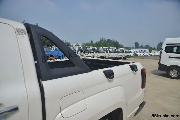JMC Yuhu 7 2020 model Shuxiang Edition 2.0T diesel 142hp automatic 2WD short-wheelbase double-row pickup Official Photos (1) | 86Trucks