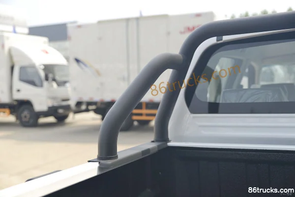 JMC New Baodian 2020 Model Comfort Edition 2.5T Diesel 140 hp 2WD Standard Wheelbase Double Row Pickup (China VI) Official Photos (2) | 86Tr