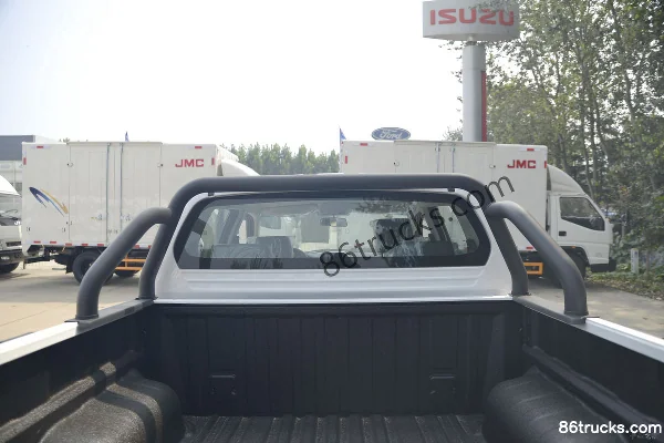 JMC New Baodian 2020 Model Comfort Edition 2.5T Diesel 140 hp 2WD Standard Wheelbase Double Row Pickup (China VI) Official Photos (1) | 86Tr