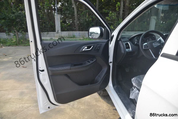 JMC New Baodian 2020 Edition Comfort Version 2.5T Diesel 140 hp 2WD Long Wheelbase Double Cab Pickup (China VI) (5-Speed) Chassis (1) | 86Tr
