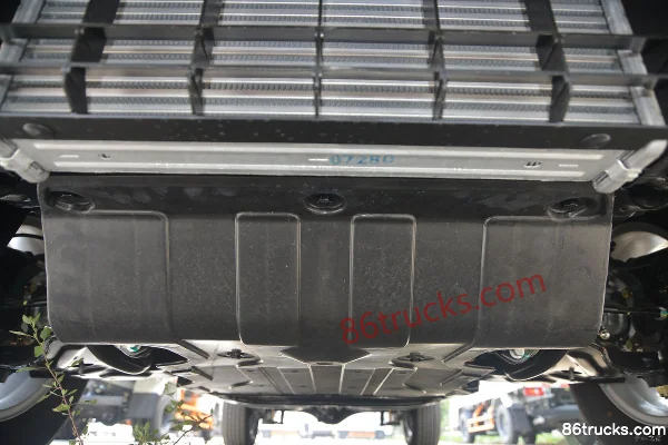 JMC New Baodian 2020 Edition Comfort Version 2.5T Diesel 140 hp 2WD Long Wheelbase Double Cab Pickup (China VI) (5-Speed) Body (1) | 86Truck