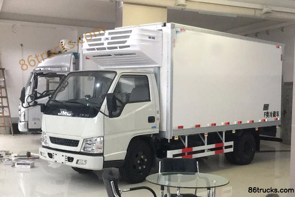 JMC Shunda cabine large 129 ch 4X2(6 roues) camion frigorifique 4,04 m (China VI) (marque Zhongji) Extérieur